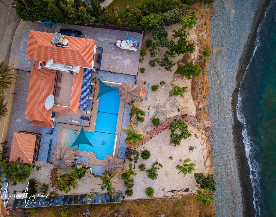 Astrofegia Beachfront Villa Pomos Eksteriør bilde